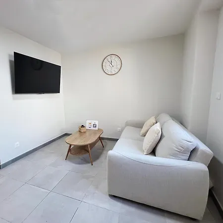 Japandi En Centre-ville Apartment