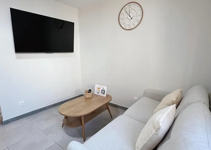 Japandi En Centre-ville Apartment Narbonne